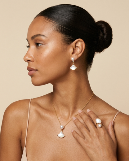 Mother-of-Pearl Fan Gold-Plated Jewellery Set